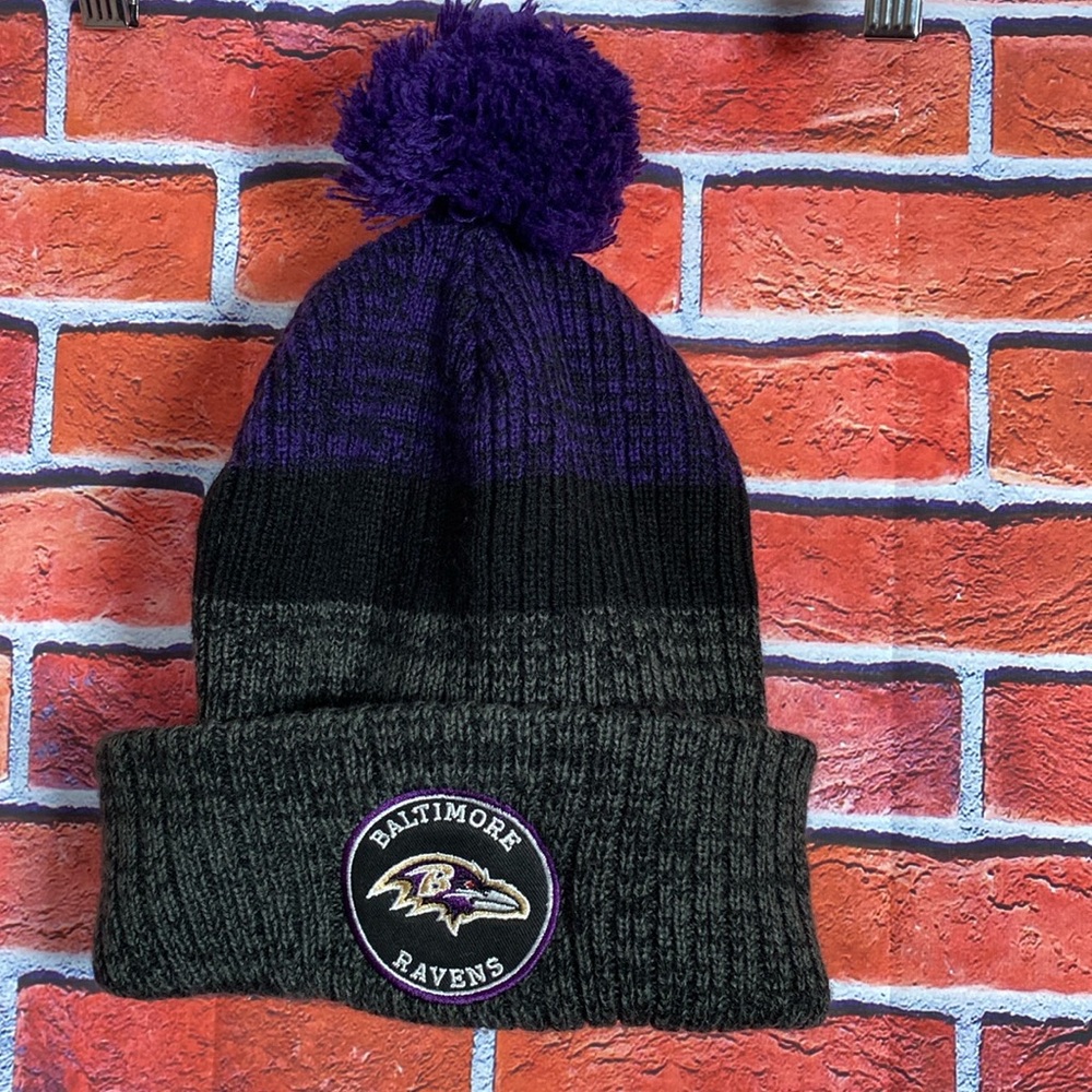 NFL Team Apparel Baltimore Ravens Cuffed Pom Pom Beanie Hat OSFA